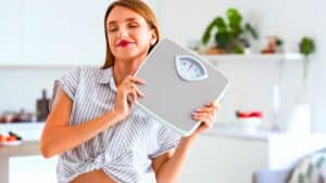 il suffit de 10 minutes par jour voici le moyen de faire fondre 3kg en un mois