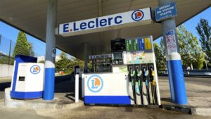 automobilistes cette nouvelle arnaque virulente aux 5 e fait de gros degats dans les pompes a essence automobilistes cette nouvelle arnaque virulente aux 5 e fait de gros degats dans les