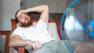 canicule en location « c’est inhumain, on paie un loyer pour vivre dans un four ! », la nouvelle bataille des locataires pour un logement décent en été