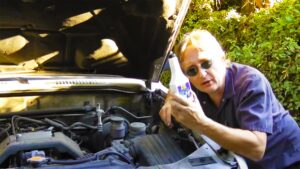 ce mecanicien depuis 50 ans devoile quelle est larnaque la plus courante des garagistes ce mecanicien depuis 50 ans devoile quelle est larnaque la plus courante des garagistes