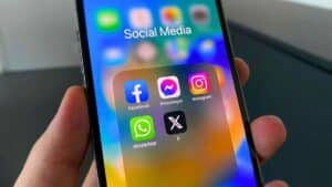 facebook, instagram, whatsapp voici l’option à désactiver d’urgence sur votre téléphone pour stopper l’envoi automatique de vos données
