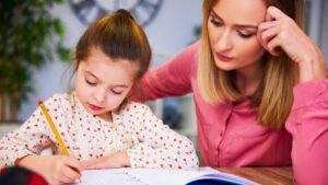 jai cru bien faire elle inscrit sa fille 4 ans dans une ecole montessori aujourdhui elle doit la remettre a niveau en urgence