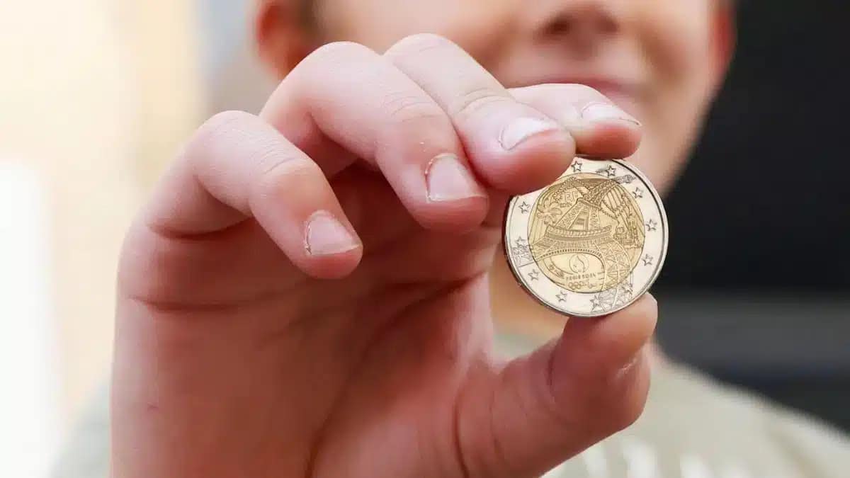 les ecoliers francais ont tous cette piece de 2e qui se revend aujourdhui a prix dor sur internet 1