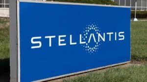 stellantis après la panne de sa voiture, elle découvre l'inimaginable, je veux juste sortir ma famille de tout ça (1)